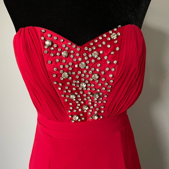 Lipsy Long Strapless Red Gown (Size 4) - Picture 5 of 16